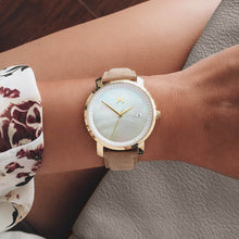 Gold Pearl/Leather
