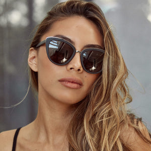 Marquee Polarized