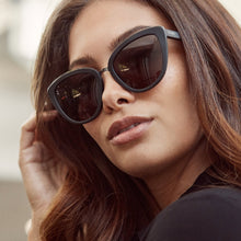 Marquee Polarized