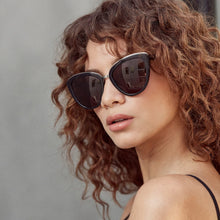 Marquee Polarized